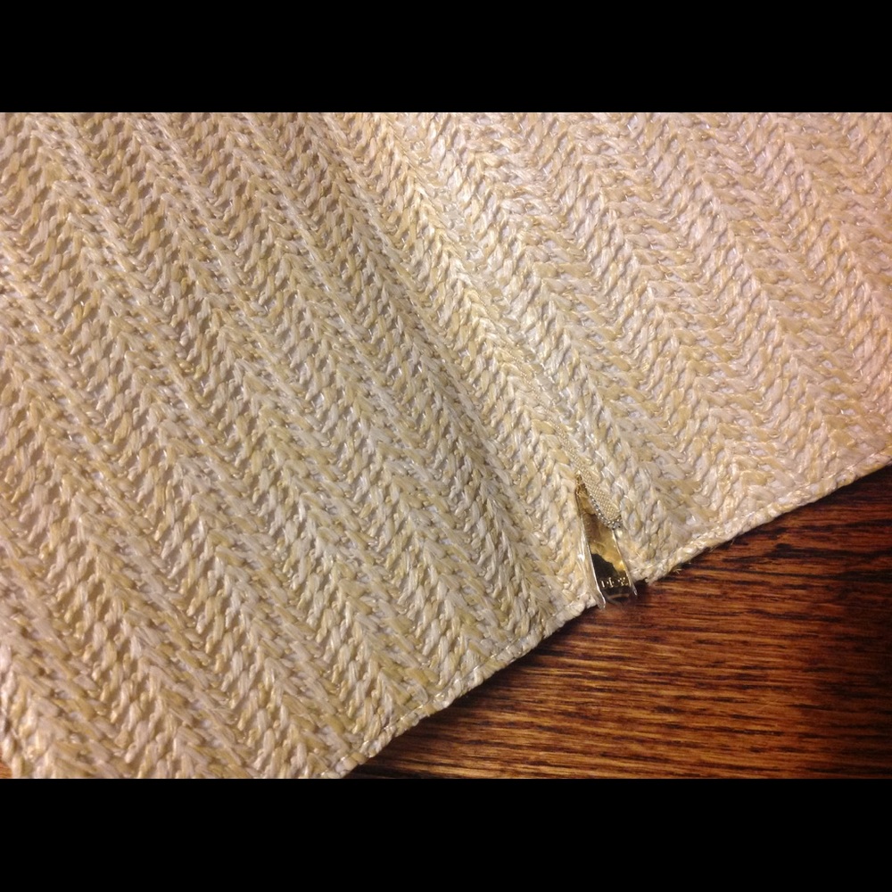 Clutch New in a Box, No price tags - Picture 4 of 7
